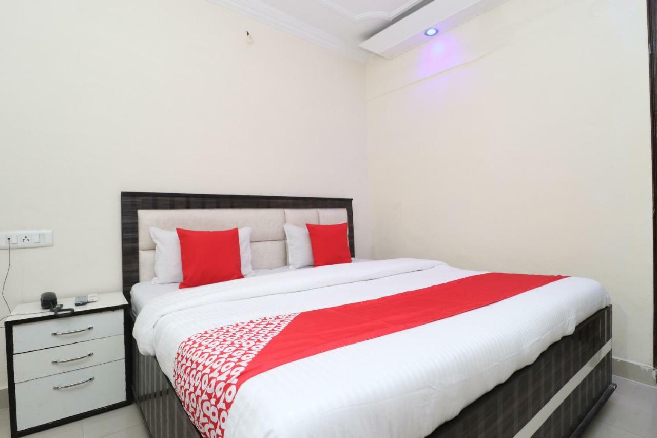 Oyo 37721 Hotel Kings Pathānkot Exteriér fotografie