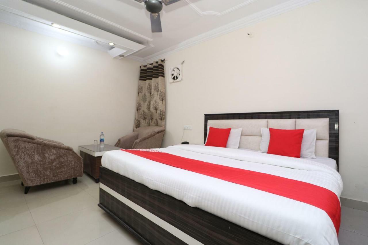 Oyo 37721 Hotel Kings Pathānkot Exteriér fotografie