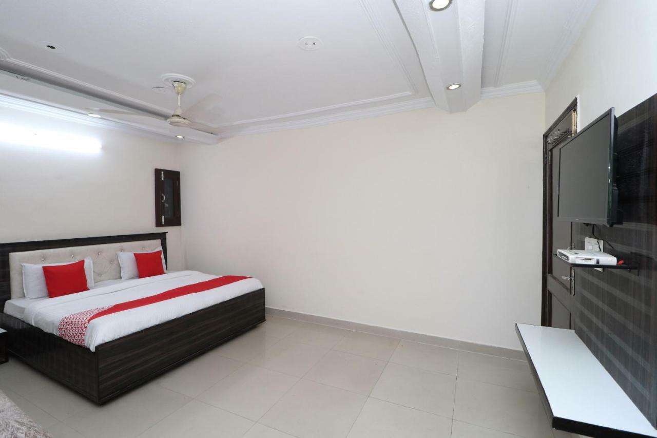 Oyo 37721 Hotel Kings Pathānkot Exteriér fotografie
